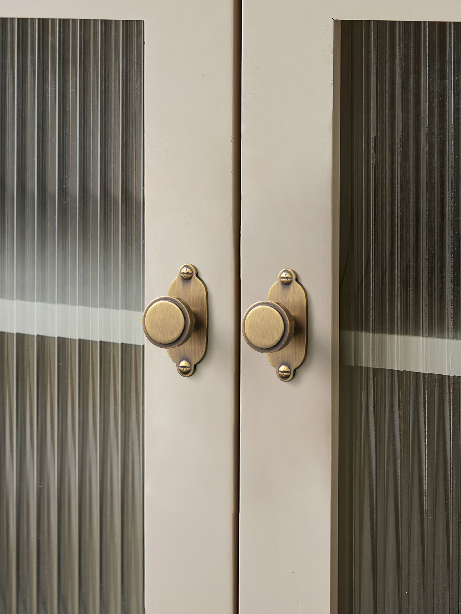 Goo-Ki Vintage Brass Cabinet P - đánh giá và giá Furniture Hardware High End
